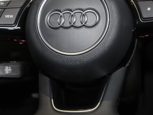 2023��S4 3.0TFSI �п؅^
