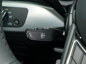 2023A(y)vant 40 TFSI r(sh)ЄӸ п؅^(q)