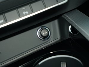 2023Avant 40 TFSI rЄӸ п؅^