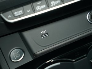 2023Avant 40 TFSI rЄӸ п؅^