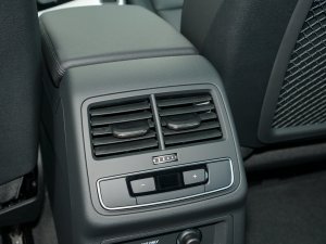 2023Avant 40 TFSI rЄӸ п؅^