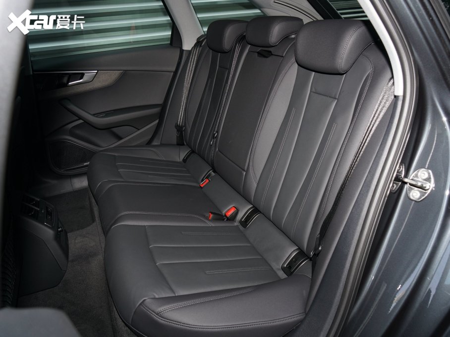 2023WA4(M) allroad quattro