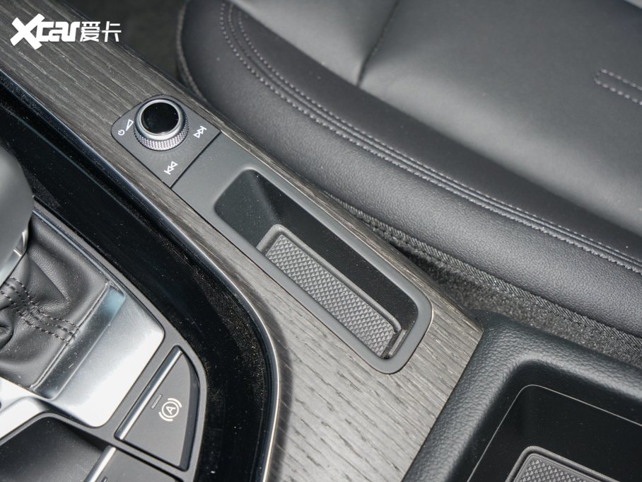 2023WA4(M) allroad quattro