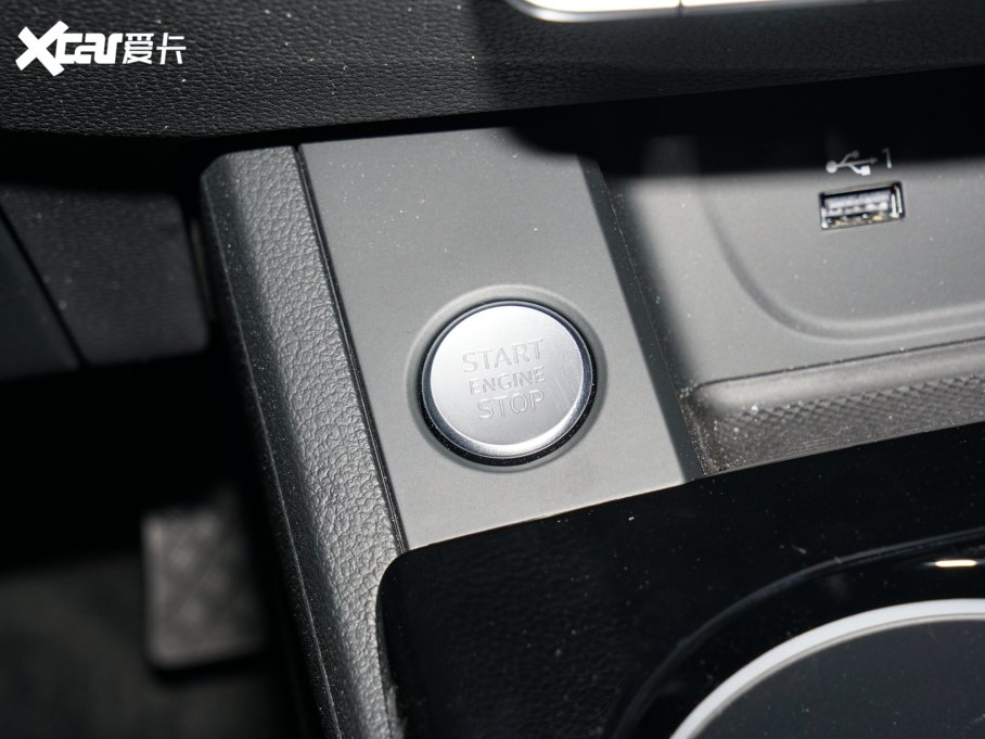 2023WA4(M) allroad quattro