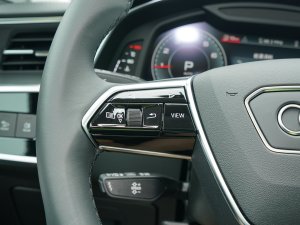 2023Avant h 45 TFSI xӸ п؅^