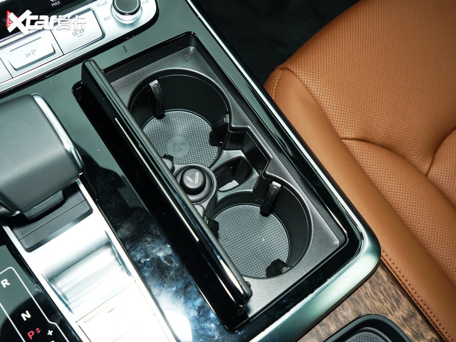 2023��W��Q7 55 TFSI quattro S line�\����