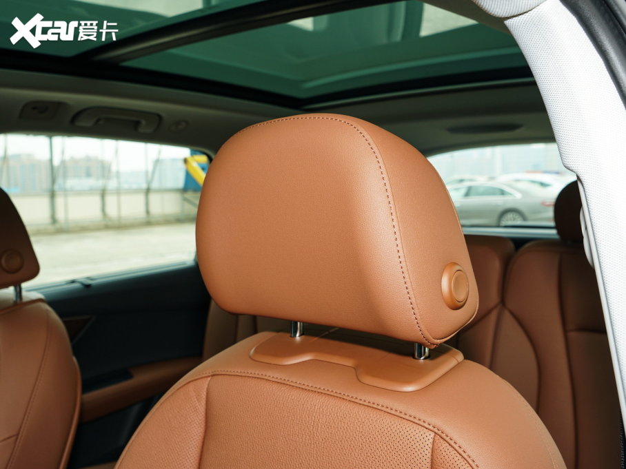 2023��W��Q7 55 TFSI quattro S line�\����