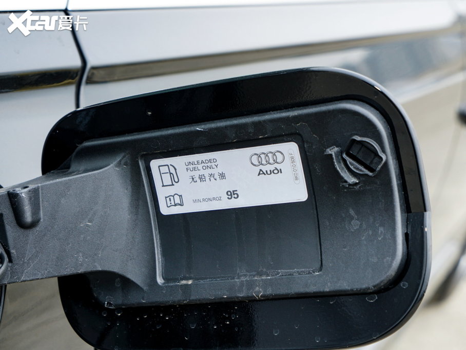 2023��W��Q7 45 TFSI quattro S line�\����