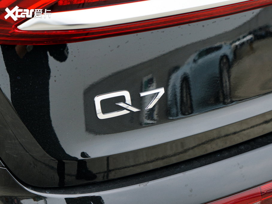 2023��W��Q7 45 TFSI quattro S line�\����