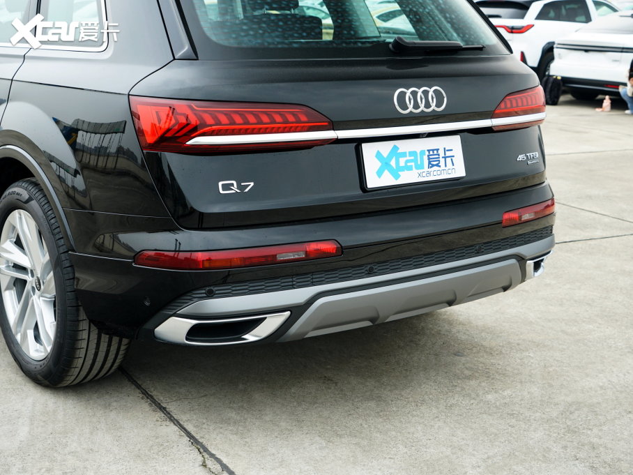 2023��?yu��n)W��Q7 45 TFSI quattro S line�\(y��n)��(d��ng)��