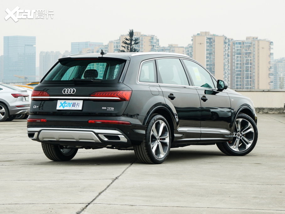 2023µQ7 55 TFSI quattro S 