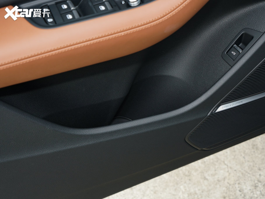 2023��W��Q7 55 TFSI quattro S ���F��