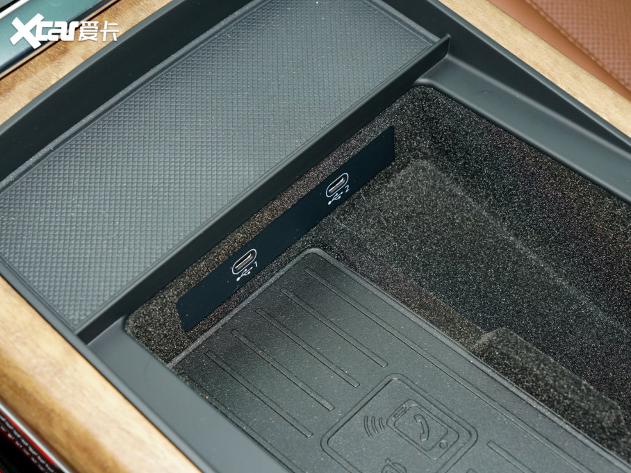 2023��?yu��n)W��Q7 55 TFSI quattro S ���F��