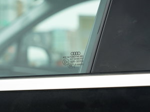 202355 TFSI quattro S line\ ^