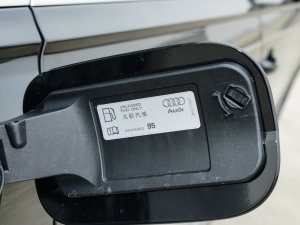 202355 TFSI quattro S line\ ^