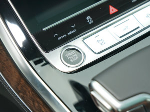 202355 TFSI quattro S line\ п؅^