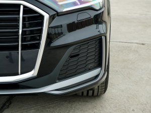 202345 TFSI quattro S line\ ^