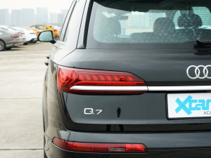 202345 TFSI quattro S line\ ^