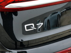 202345 TFSI quattro S line\ ^