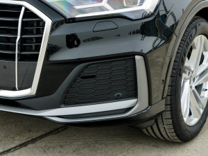 202345 TFSI quattro S line\ ^