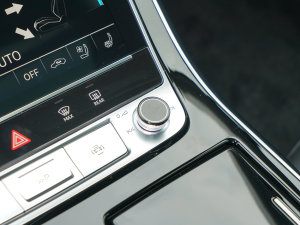 202345 TFSI quattro S line\ {