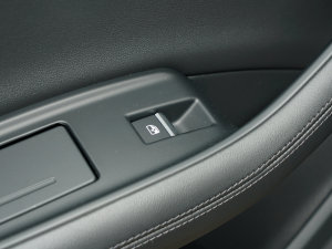 202345 TFSI quattro S line\ ܇ƅ^(q)