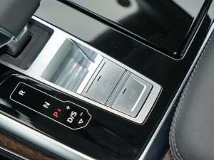 202345 TFSI quattro S line\ v܇Ƅ