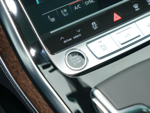 202345 TFSI quattro S line\ п؅^