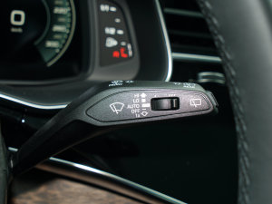 202345 TFSI quattro S line\ п؅^