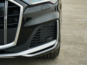 202355 TFSI quattro S F ^