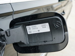 202355 TFSI quattro S F ^