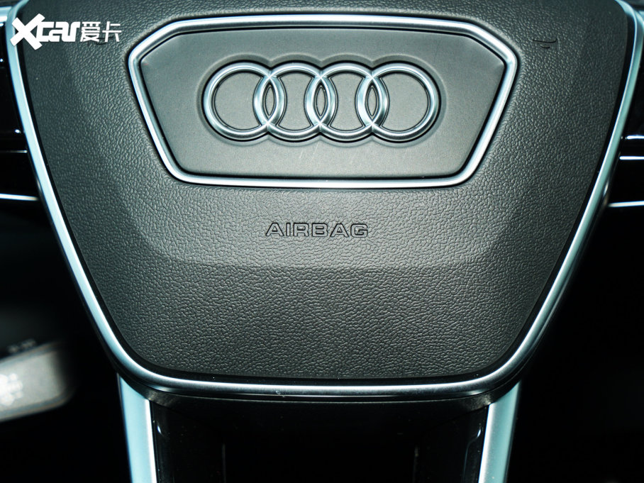 2023��?yu��n)W��A7 55 TFSI quattro ������