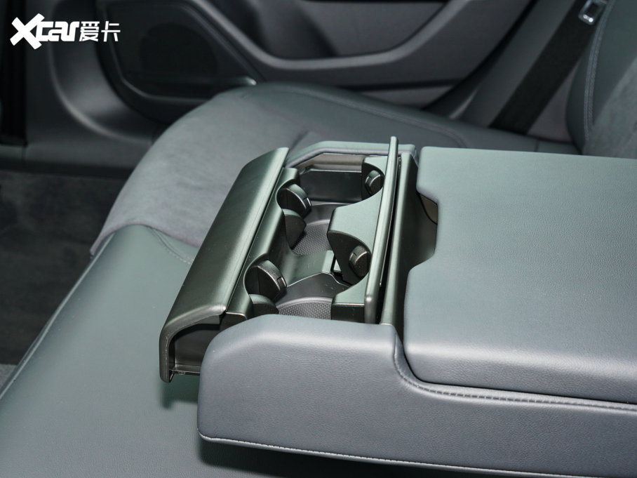 2023��W��A7 40 TFSI ���A��