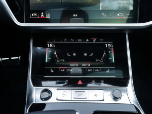 2023款55 TFSI quattro 尊享型 空调调节