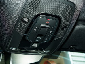 202355 TFSI quattro  п؅^