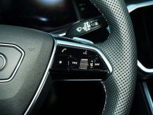 202355 TFSI quattro  п؅^