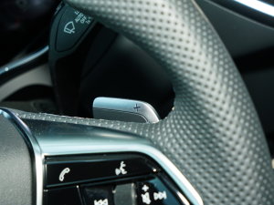 202355 TFSI quattro  п؅^