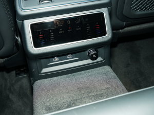 202355 TFSI quattro  п؅^