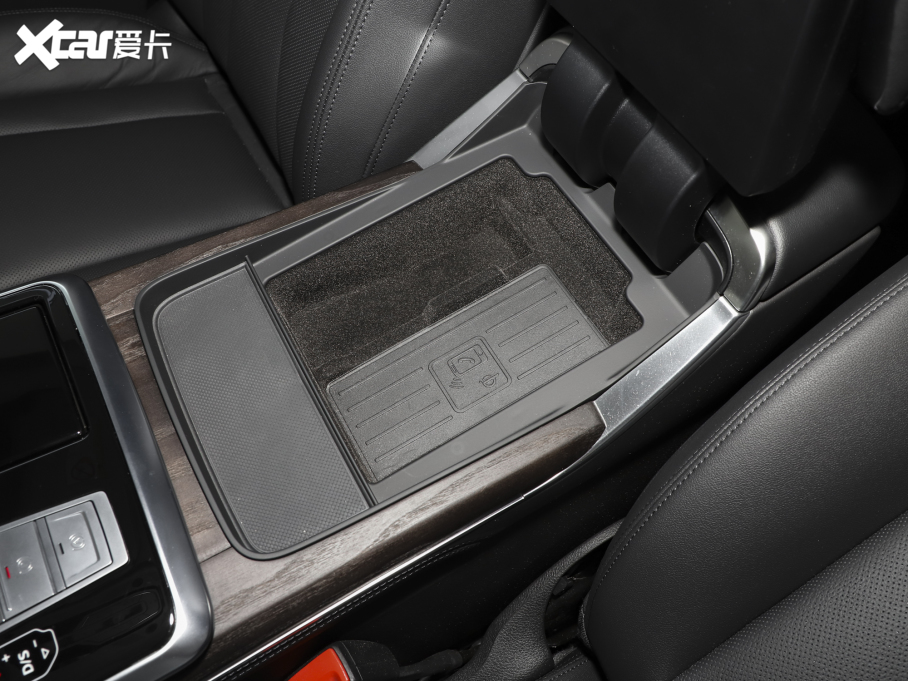 2023��?yu��n)W��Q8 55 TFSI ���A��(d��ng)����