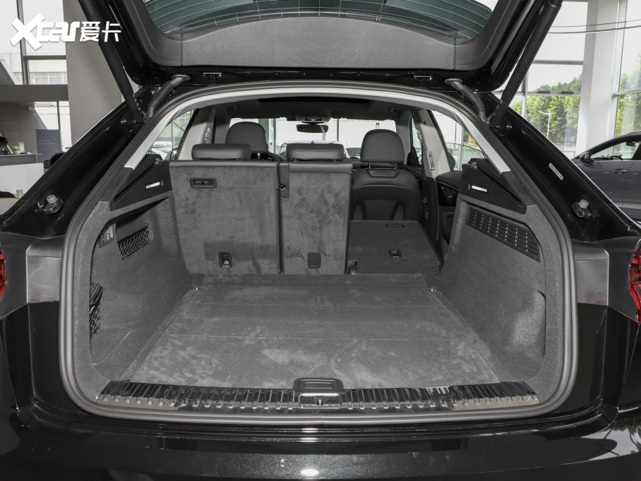 2023��W��Q8 55 TFSI ���A�Ӹ���