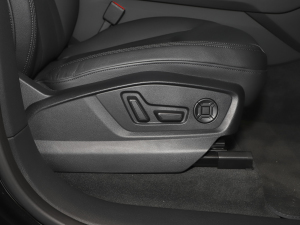 2023��55 TFSI ���A�Ӹ��� ���g����