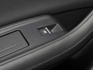 2023��55 TFSI ���A�Ӹ��� ����܇�����ƅ^