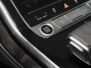 2023��55 TFSI ���A�Ӹ��� �п؅^