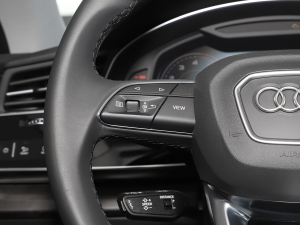 2023��55 TFSI ���A�Ӹ��� �п؅^