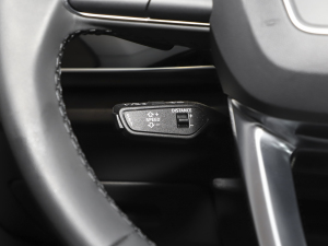 2023��55 TFSI ���A�Ӹ��� �п؅^