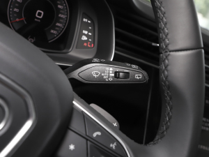 2023��55 TFSI ���A�Ӹ��� �п؅^