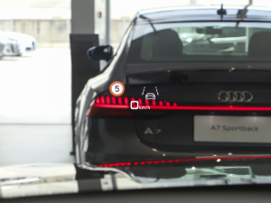 2023��55 TFSI ���A�Ӹ��� �п؅^