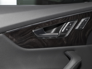 2023��55 TFSI ���A�Ӹ��� �п؅^