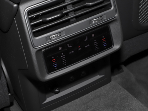 2023��55 TFSI ���A�Ӹ��� �п؅^