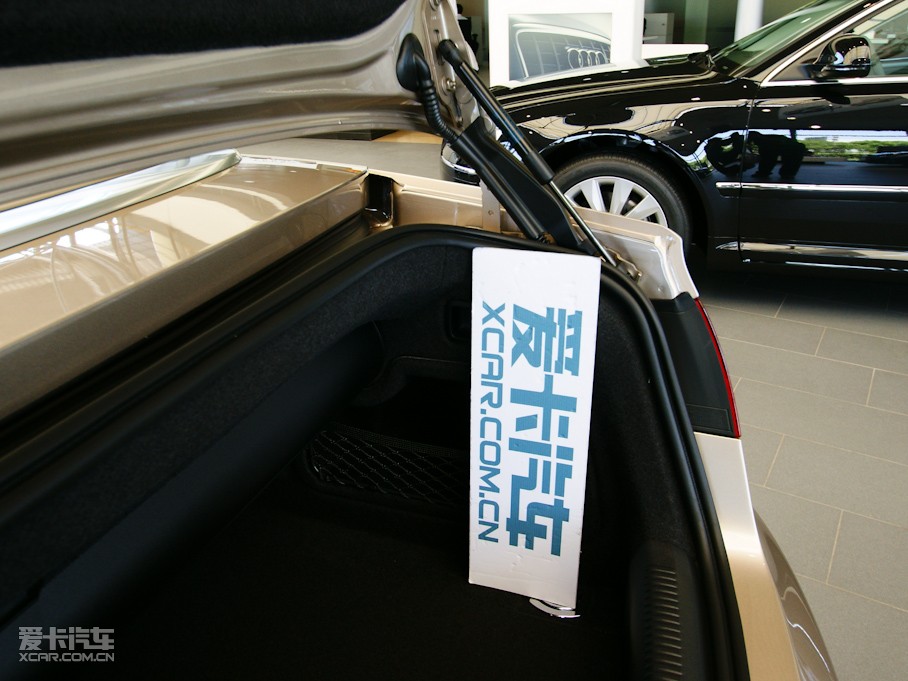 2010��?yu��n)W��A5 Cabriolet 2.0TFSI Cabriolet